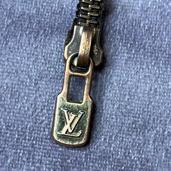 Louis Vuitton Accessories Authentic Louis Vuitton Gold Zipper Pull